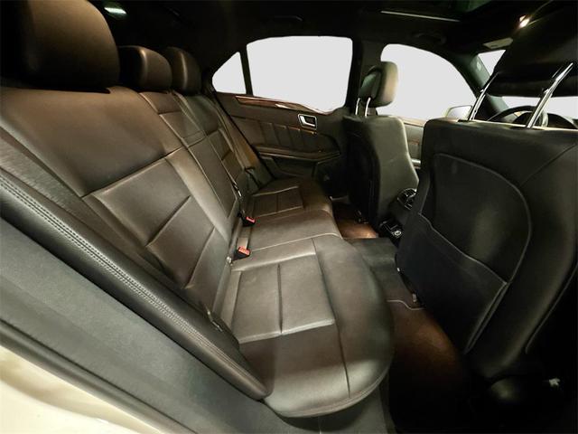 Photo of 2012 White Mercedes-Benz E-Class