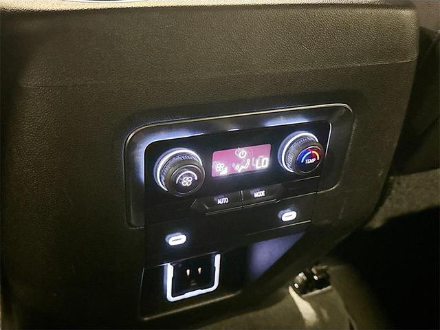 Photo of 2021 Black Chevrolet Suburban