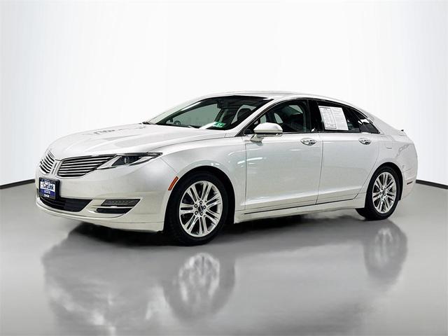 Photo of 2016 Ingot Silver Lincoln MKZ