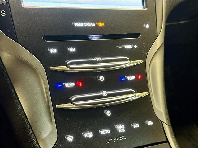 Photo of 2016 Ingot Silver Lincoln MKZ