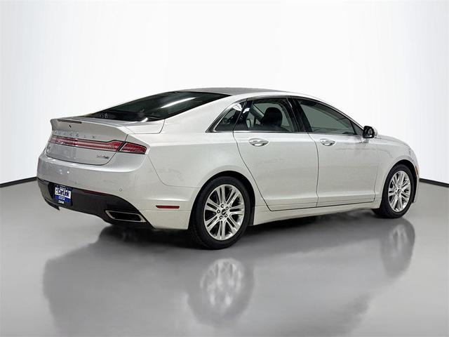 Photo of 2016 Ingot Silver Lincoln MKZ