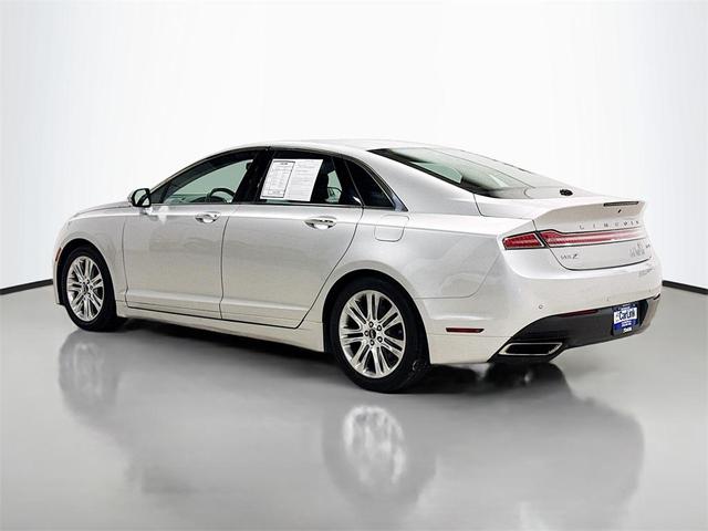 Photo of 2016 Ingot Silver Lincoln MKZ
