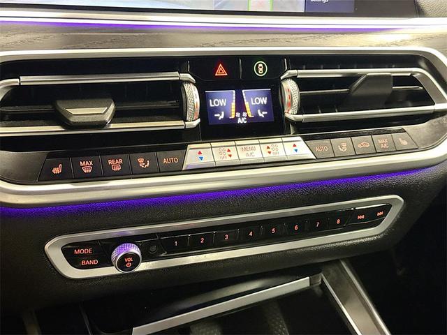 Photo of 2020 Alpine White BMW X7