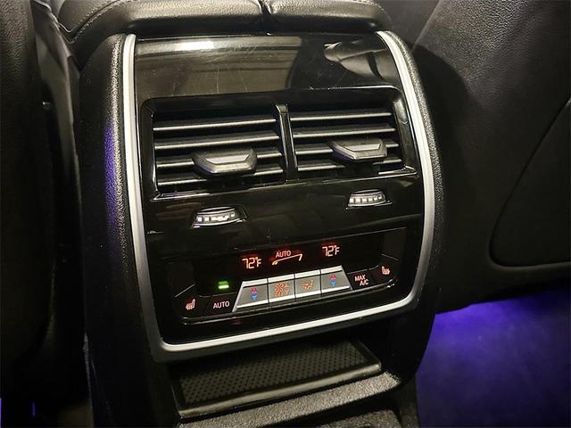 Photo of 2020 Alpine White BMW X7