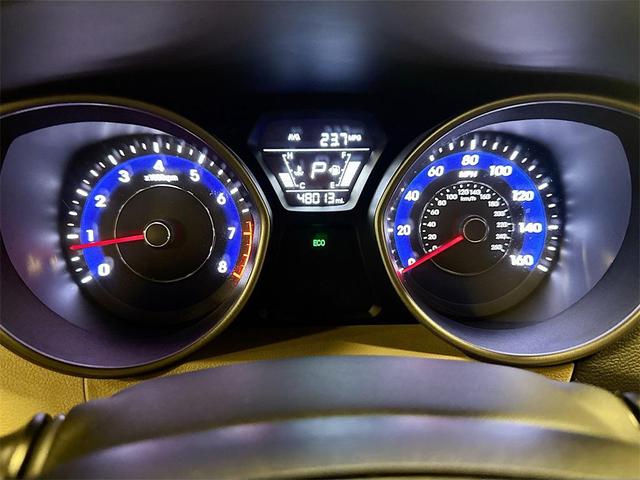 Photo of 2014 Desert Bronze Hyundai ELANTRA