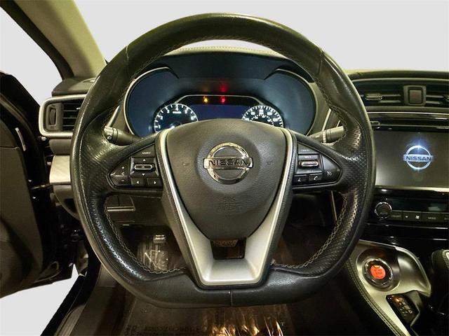 Photo of 2018 Super Black Nissan Maxima