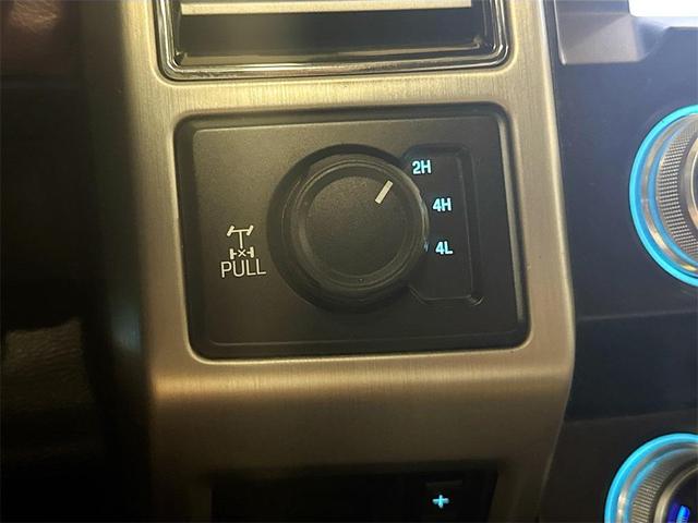 Photo of 2020 Star White Metallic Tri-Coat Ford F-350