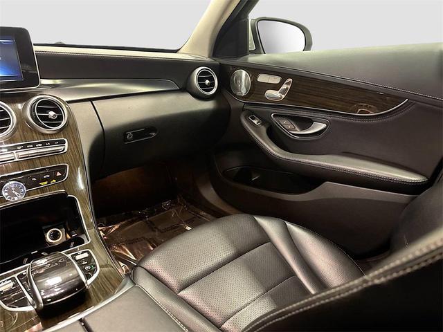 Photo of 2015 Silver Mercedes-Benz C-Class