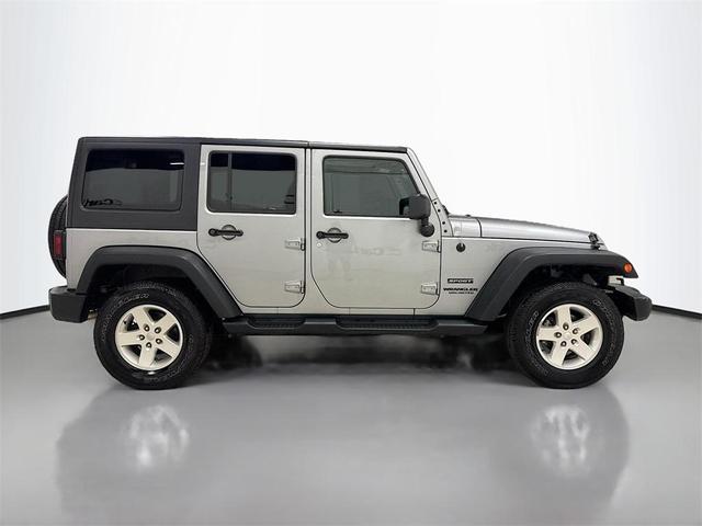 Photo of 2016 Billet Silver Metallic Clearcoat Jeep Wrangler Unlimited