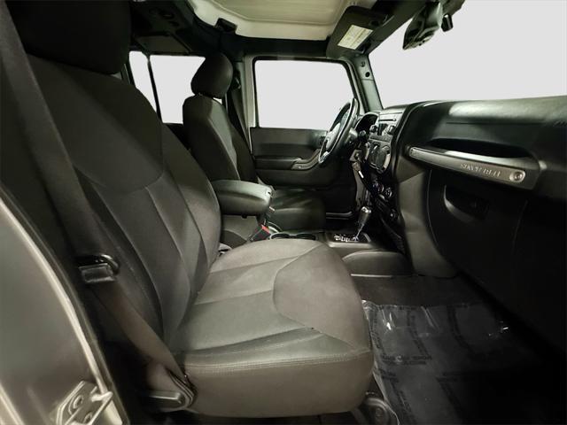 Photo of 2016 Billet Silver Metallic Clearcoat Jeep Wrangler Unlimited