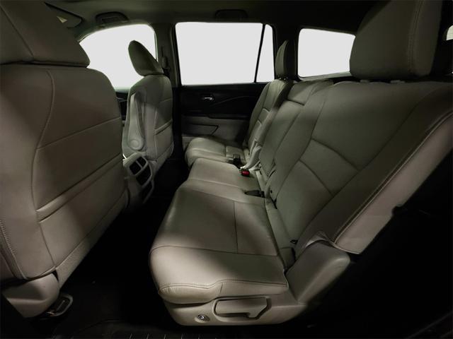 Photo of 2017 Modern Steel Metallic Honda Pilot