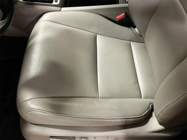 Photo of 2017 Modern Steel Metallic Honda Pilot