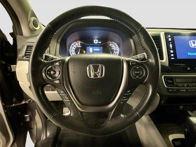 Photo of 2017 Modern Steel Metallic Honda Pilot