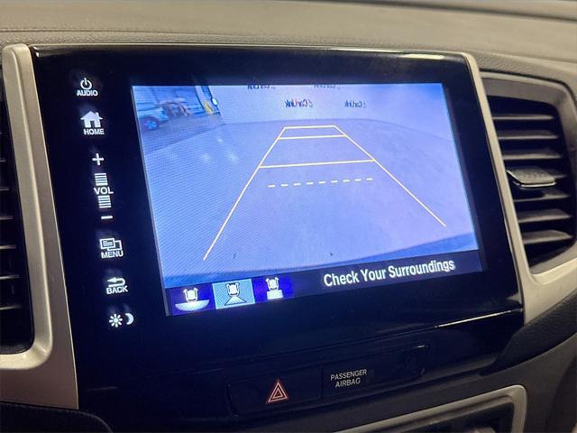 Photo of 2017 Modern Steel Metallic Honda Pilot