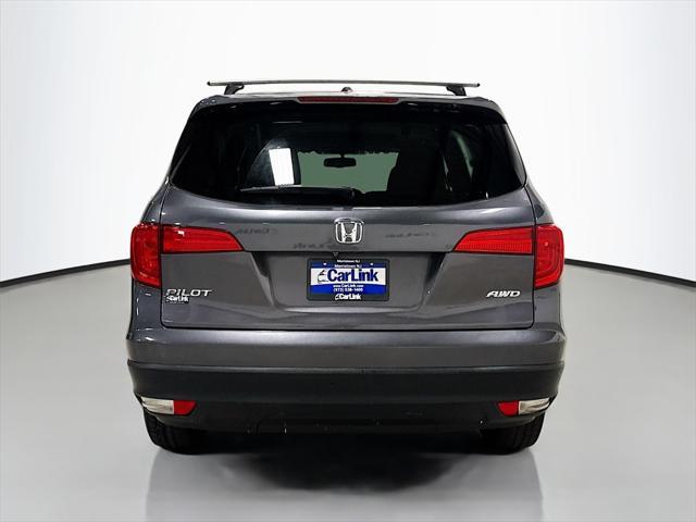 Photo of 2017 Modern Steel Metallic Honda Pilot