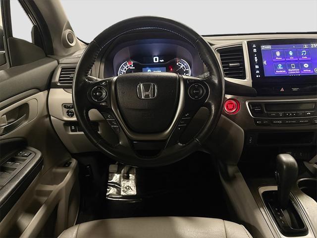Photo of 2017 Modern Steel Metallic Honda Pilot