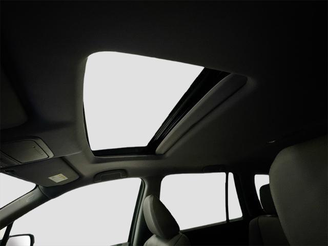 Photo of 2017 Modern Steel Metallic Honda Pilot