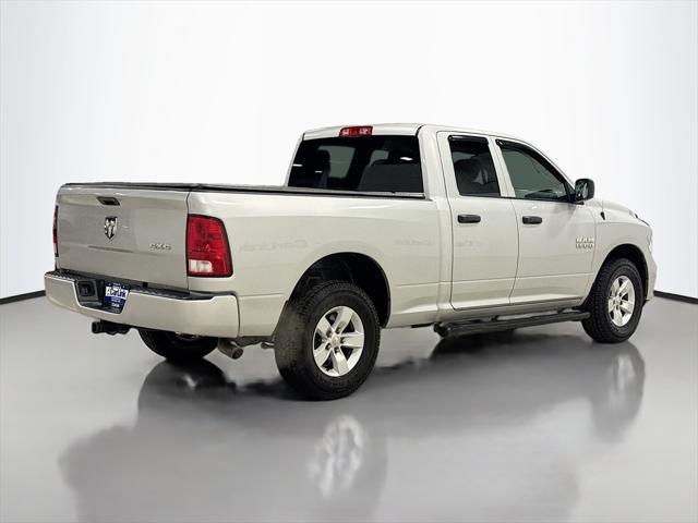 Photo of 2016 Bright Silver Metallic Clearcoat RAM 1500