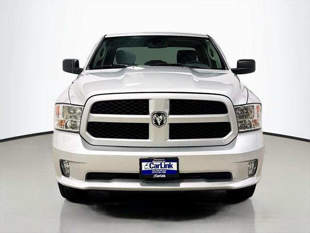 Photo of 2016 Bright Silver Metallic Clearcoat RAM 1500