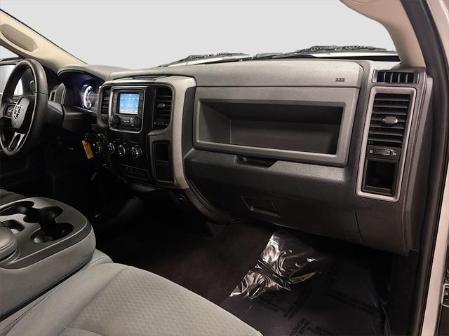 Photo of 2016 Bright Silver Metallic Clearcoat RAM 1500