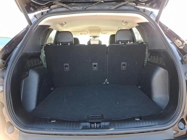 Photo of 2022 Agate Black Metallic - UM Ford Escape