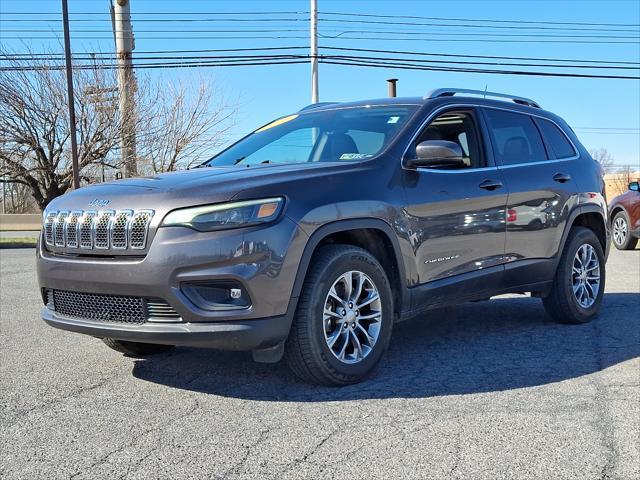 Photo of 2020 Granite Crystal Metallic Clearcoat - PAU Jeep Cherokee
