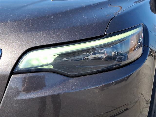 Photo of 2020 Granite Crystal Metallic Clearcoat - PAU Jeep Cherokee