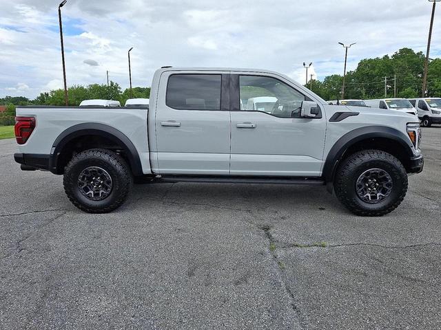 Photo of 2024 Avalanche - DR Ford F-150