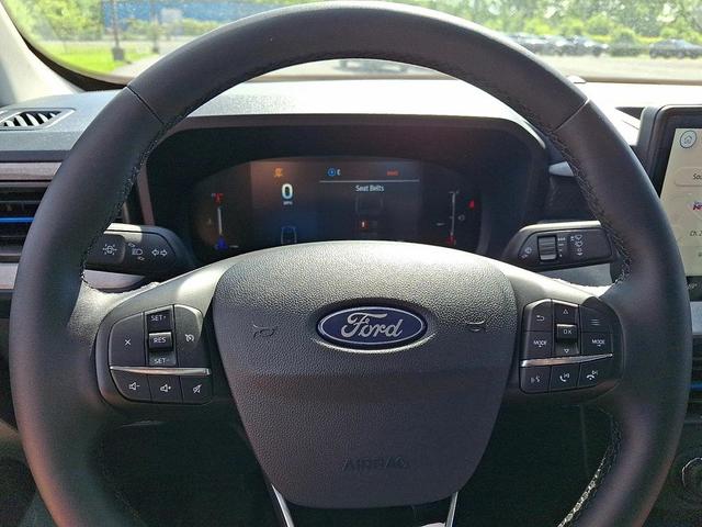 Photo of 2025 Carbonized Gray Metallic Ford Maverick