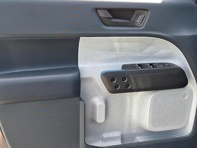 Photo of 2025 Carbonized Gray Metallic Ford Maverick