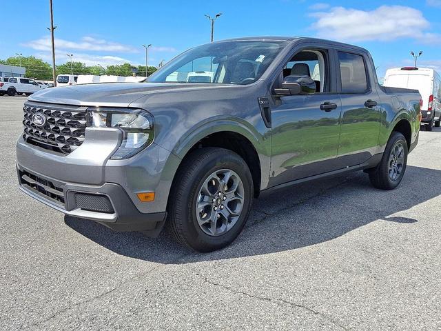 Photo of 2025 Carbonized Gray Metallic Ford Maverick