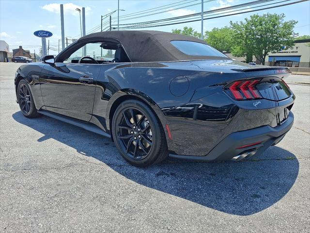Photo of 2025 Shadow Black Ford Mustang