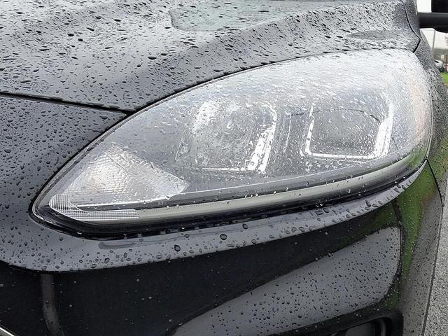 Photo of 2021 Agate Black Metallic - UM Ford Escape