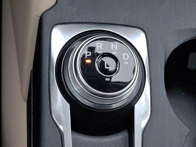 Photo of 2021 Agate Black Metallic - UM Ford Escape