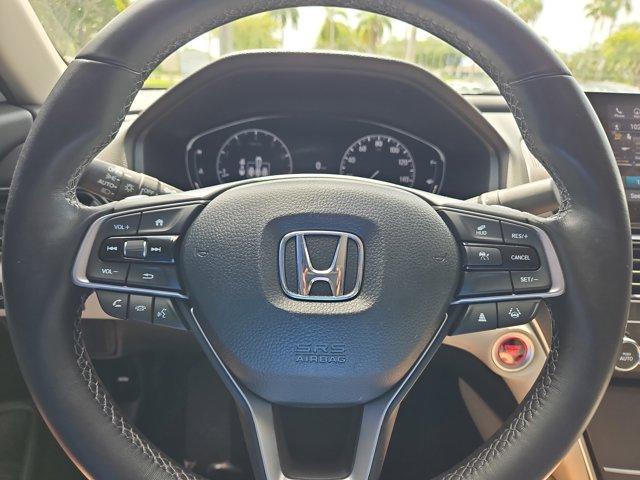 Photo of 2022 White Honda Accord