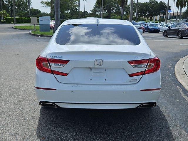 Photo of 2022 White Honda Accord