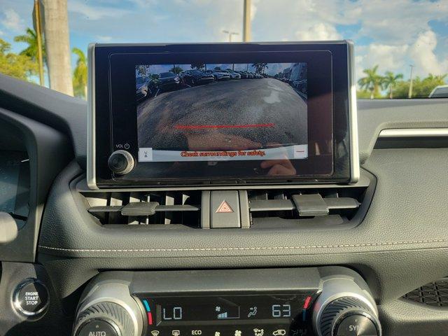 Photo of 2024 White Toyota RAV4