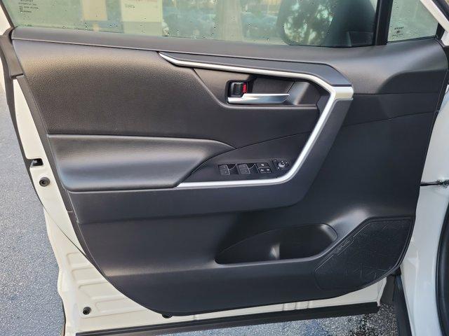 Photo of 2024 Ice Cap Toyota RAV4