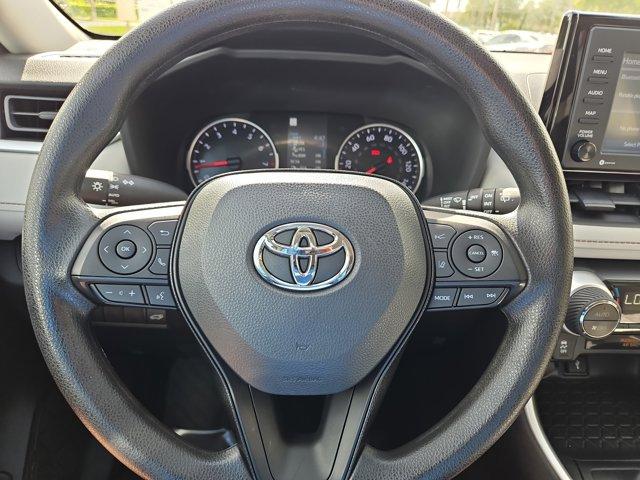 Photo of 2022 Silver Toyota RAV4