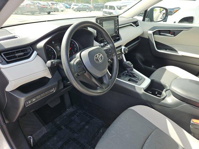 Photo of 2022 Silver Toyota RAV4