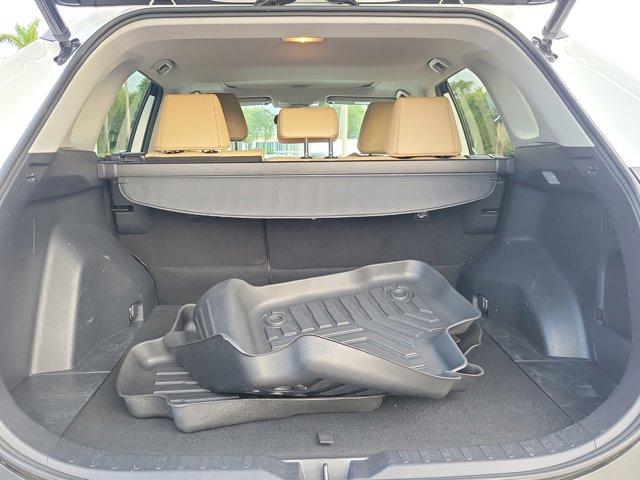 Photo of 2020 White Toyota RAV4