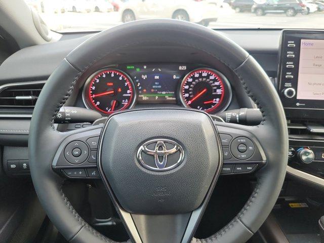 Photo of 2022 White Toyota Camry