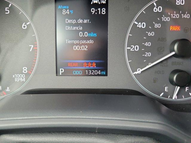 Photo of 2024 White Toyota Corolla