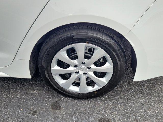 Photo of 2024 White Toyota Corolla