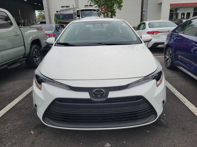 Photo of 2024 White Toyota Corolla