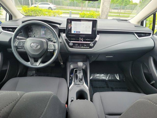 Photo of 2024 White Toyota Corolla
