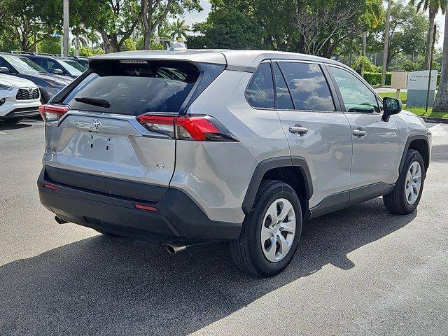 Photo of 2022 Silver Toyota RAV4