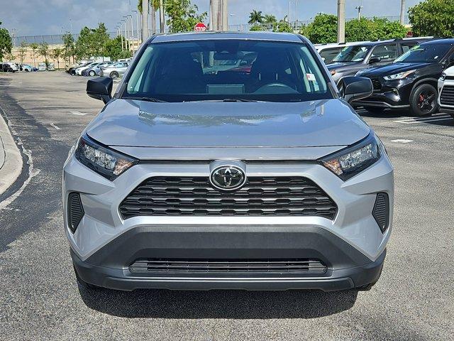 Photo of 2022 Silver Toyota RAV4