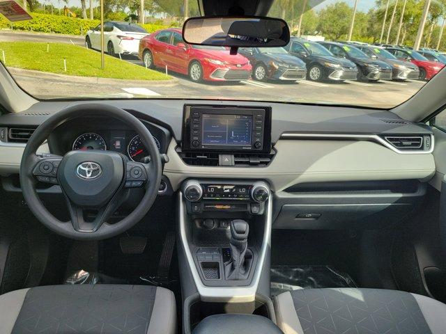 Photo of 2022 Silver Toyota RAV4