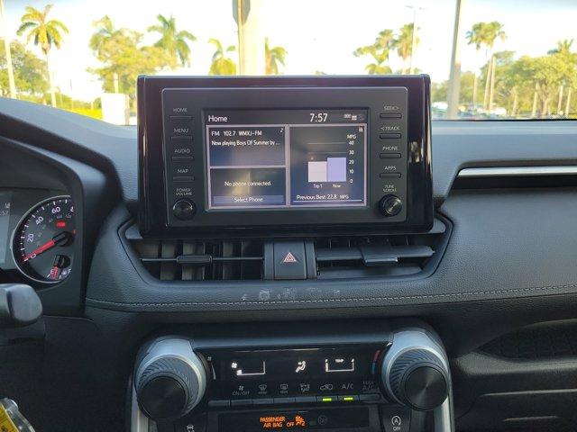 Photo of 2019 Gray Toyota RAV4